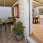 With Parking Space Hvar - 23410 Apartman